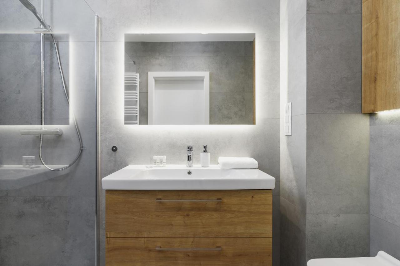 Apartments Supernova Near Tauron Arena By Noclegi Renters Krakow Luaran gambar