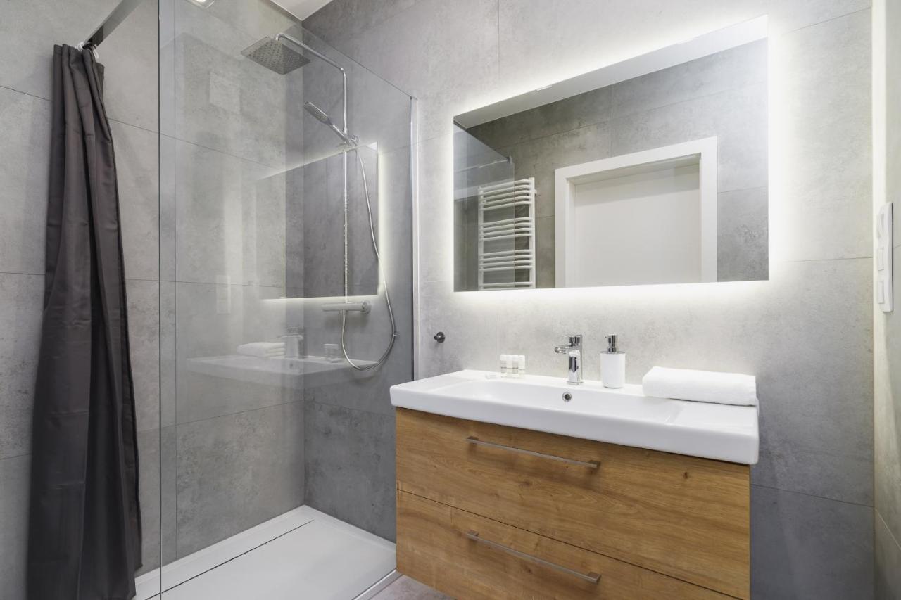 Apartments Supernova Near Tauron Arena By Noclegi Renters Krakow Luaran gambar